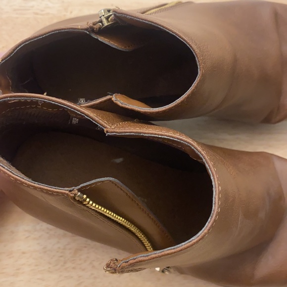 American Eagle size 8 brown boots - Picture 3 of 4